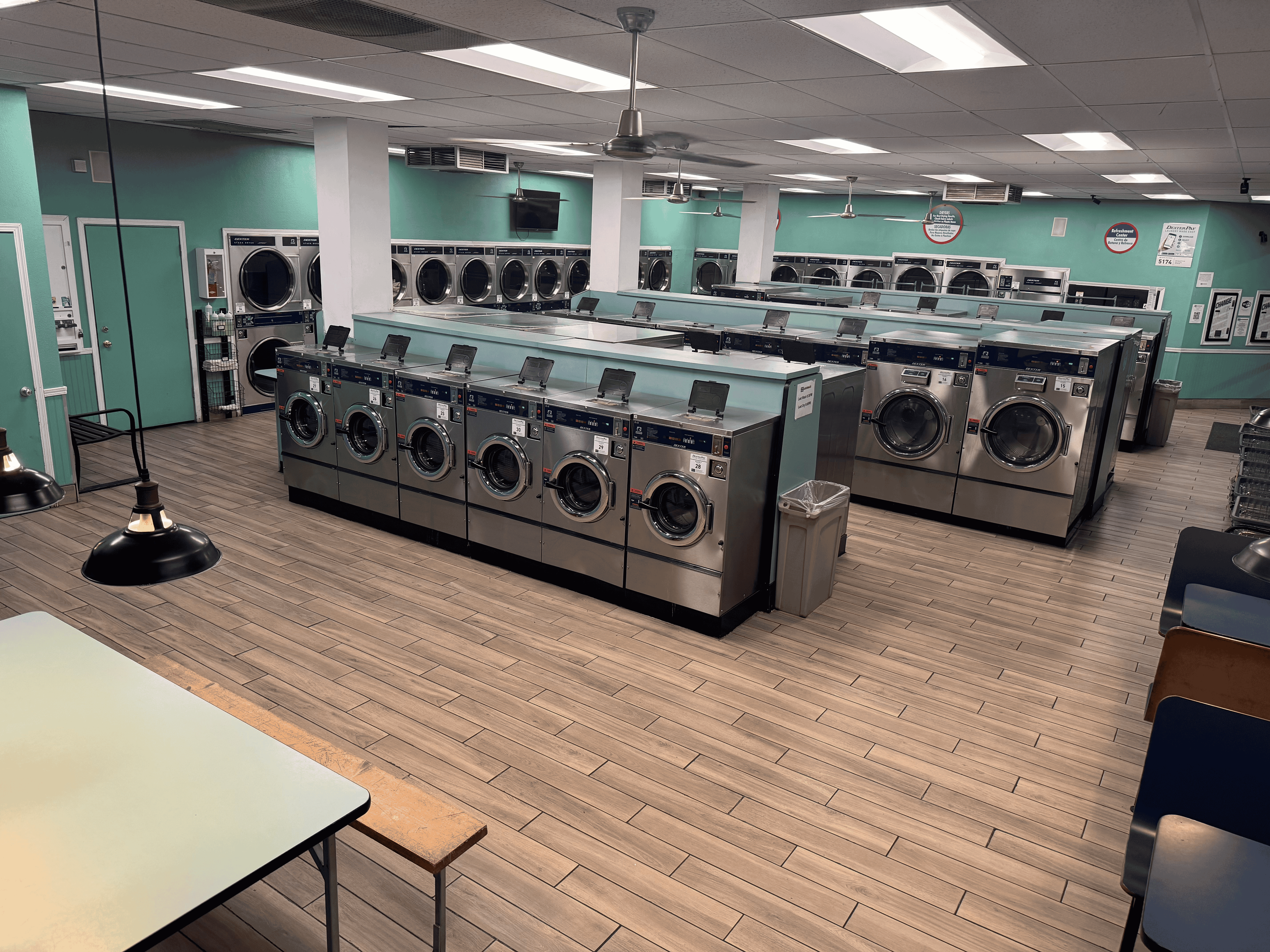 Spacious laundromat with multiple washing machines